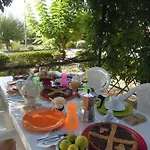 فندق مبيت وإفطار La Dimora Di Radha Centro Olistico