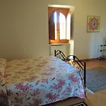 Bed & Breakfast La Dimora Di Radha Centro Olistico 3*