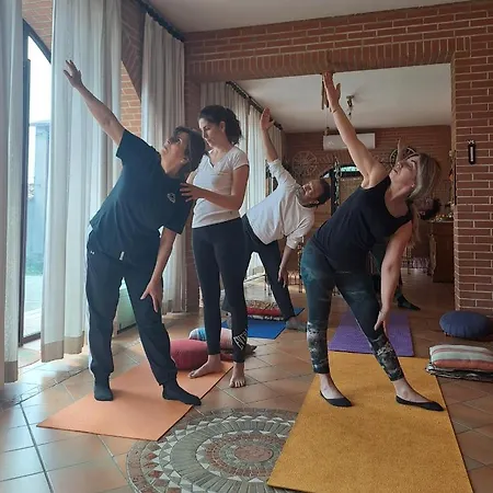 La Dimora Di Radha Centro Olistico Bed and Breakfast