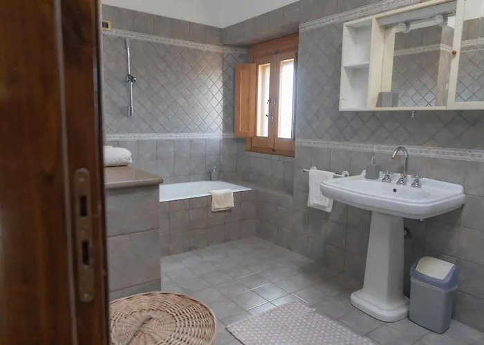 La Dimora Di Radha Centro Olistico Alojamento de Acomodação e Pequeno-almoço Rende